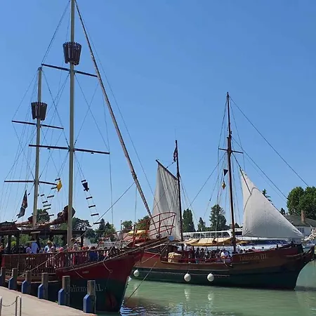 In - Balaton 43121 Siofok