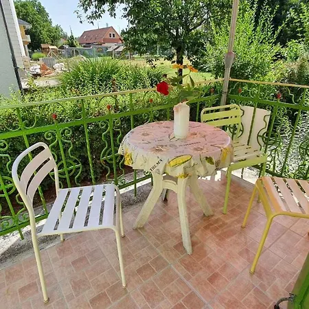 In - Balaton 43121 Siófok