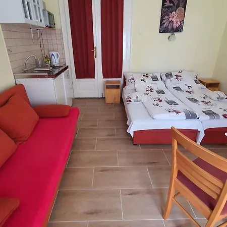 In - Balaton 43121 *