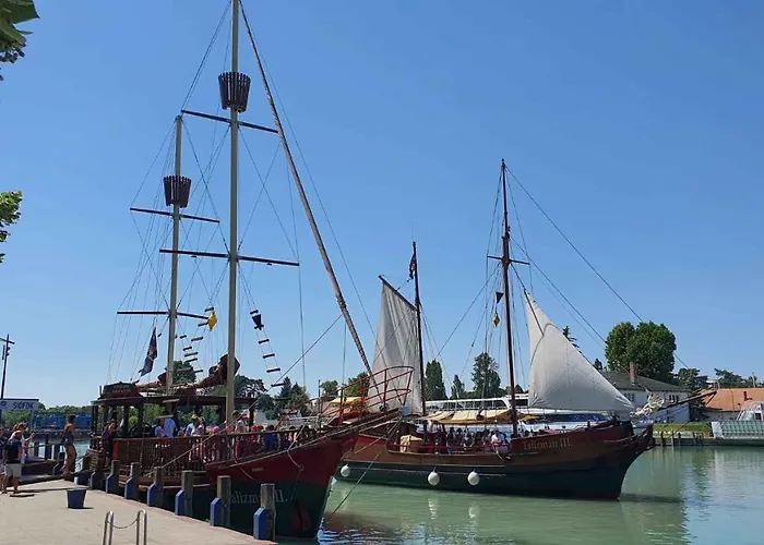 In - Balaton 43121 Siófok